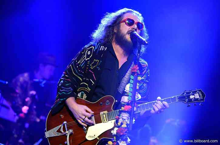 My Morning Jacket Nabs First Adult Alternative Songs No. 1 With ‘Feel You’