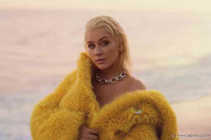 Christina Aguilera & Liz Phair Sing About Voting for #YourVoiceYourVote Twitter Campaign
