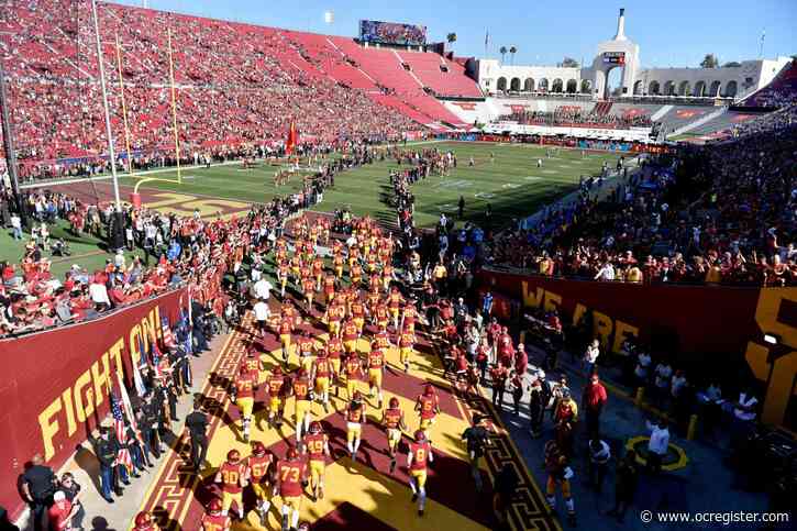 State restrictions lifted for Pac-12 football teams in California, Oregon: The path back just got easier