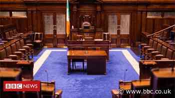 Coronavirus: Irish health minister tests negative for Covid-19