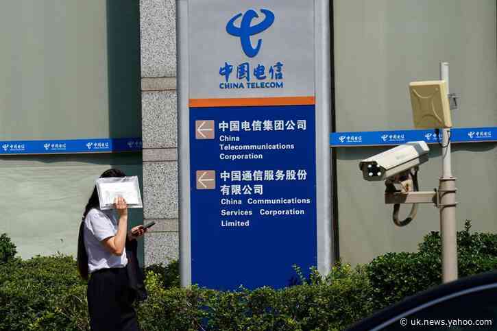 China-backed telecom firm says won&#39;t spy on Philippines