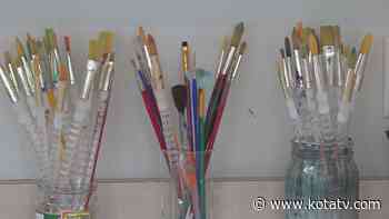 Dahl Arts Center's 'Art Club' connects students through creativity - KOTA