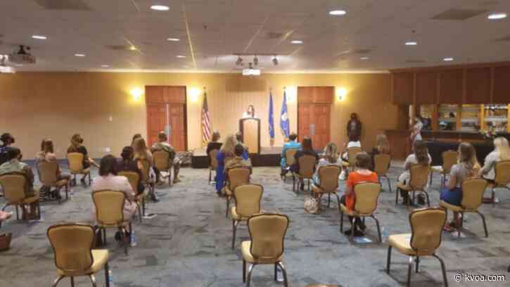 Second Lady Karen Pence pays visit to Tucson