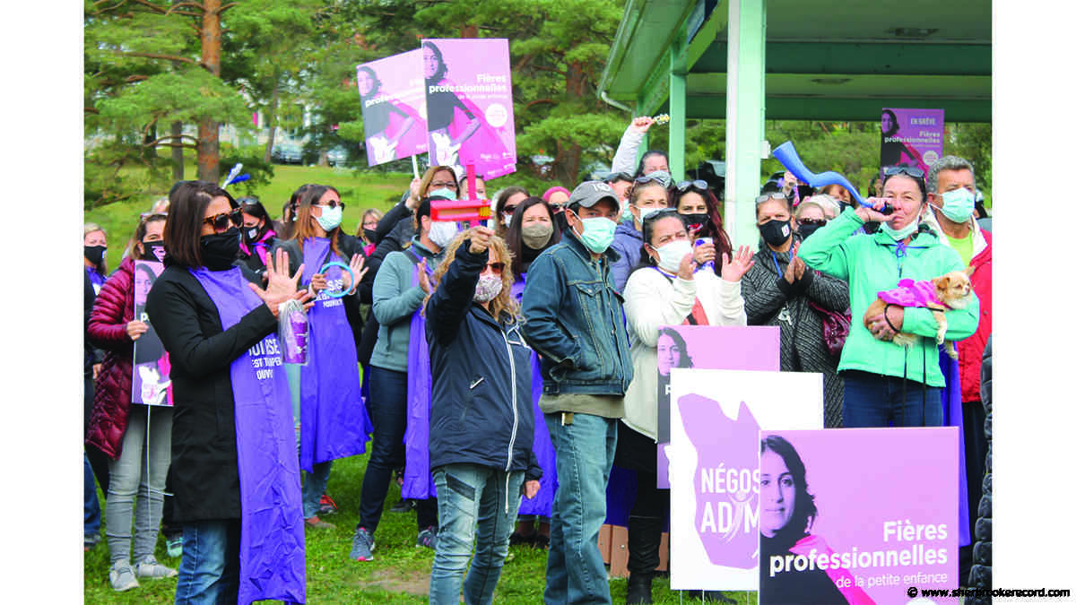 Daycare workers warn of general strike next week - Sherbrooke Record