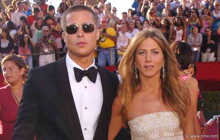 Watch Jennifer Aniston and Brad Pitt in table read for ‘Fast Times at Ridgemont High’