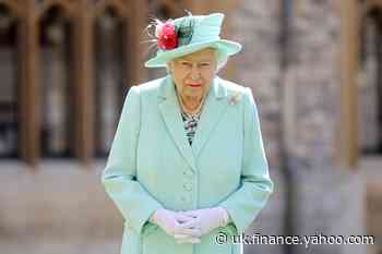 The Queen loses £500m in property income