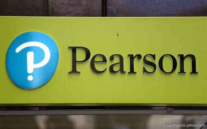 Pearson hit by shareholder rebellion over new chief&#39;s share deal