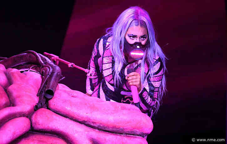 Lady Gaga plays A&E victim in video for new dance strutter single, ‘911’