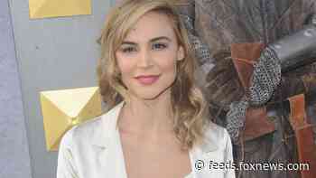 'O.C.' actress Samaire Armstrong voices support for Trump, says 'far-left mob' has silenced Americans