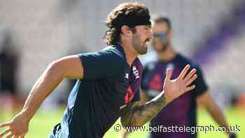 Reece Topley impresses as Surrey edge closer to home tie in Blast quarter-finals