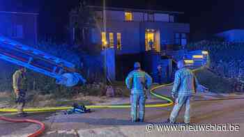 Batterijlader in keuken oorzaak van nachtelijke huisbrand (Borgloon) - Het Nieuwsblad