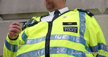 Met Police orders 5000 pairs of XL trousers for overweight bobbies