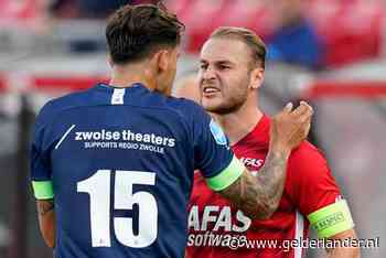 Aanvoerder Koopmeiners over rode kaart Stengs: ‘Je verwacht het niet bij Calvin’