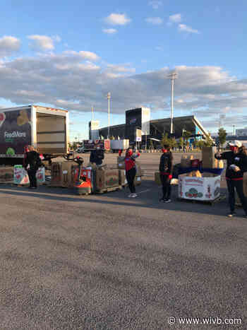 Gallery: Huddle for Hunger at Bills Stadium