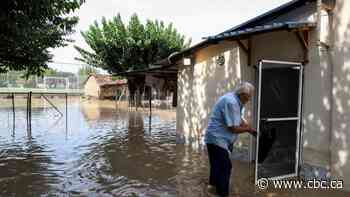 Storm causes deadly flooding in central Greece