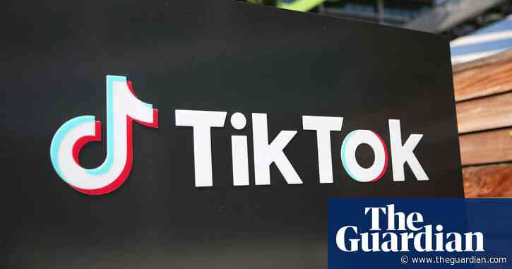 China attacks US 'bullying' over ban on Tiktok and WeChat