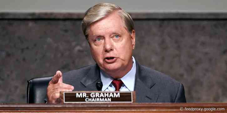 'Use my words against me': A 2016 video of Lindsey Graham saying a Supreme Court vacancy should never be filled in an election year is going viral