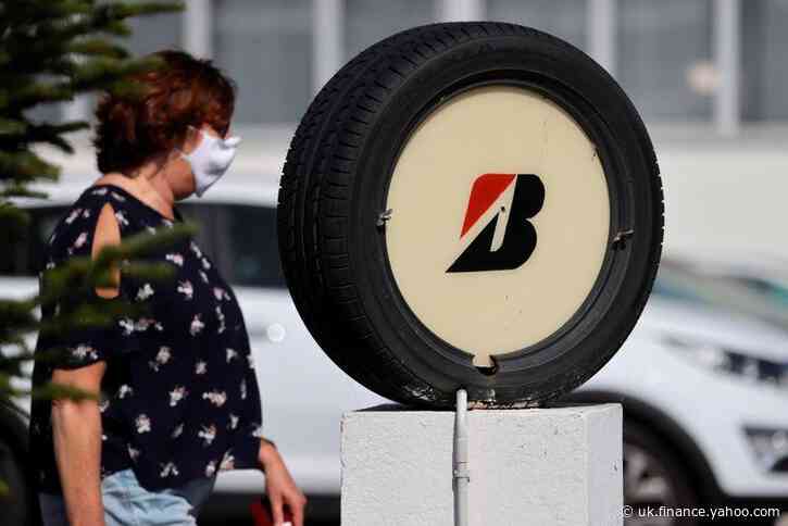 Macron challenger presses France to save tyre plant