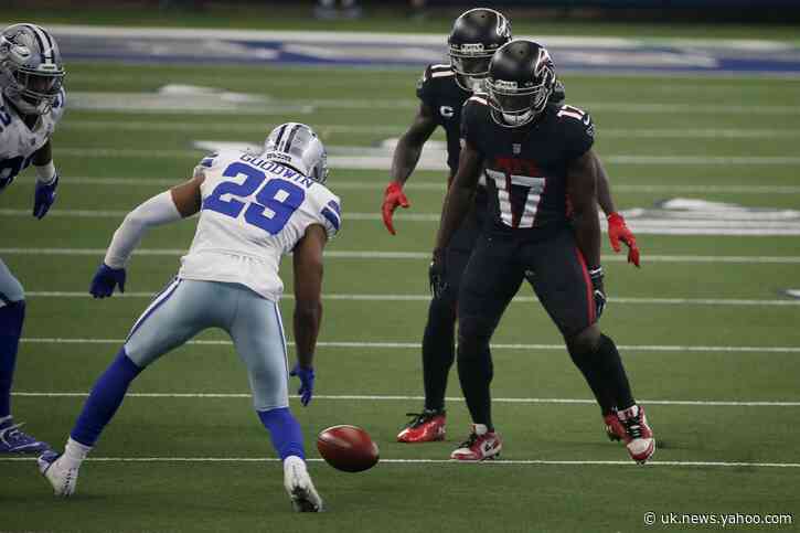 Cowboys stun Falcons with onside kick, late field goal
