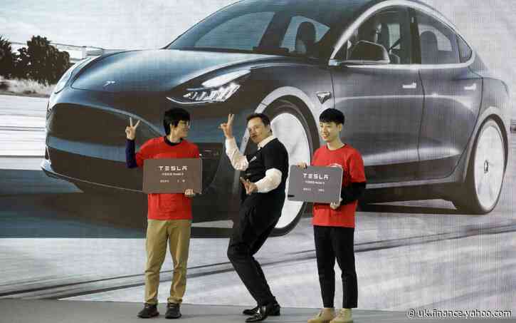 Tesla faces scrutiny from investor adviser over director pay