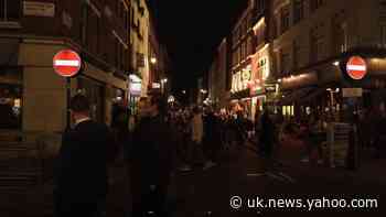 Pubs and bars to close by 10pm starting Thursday