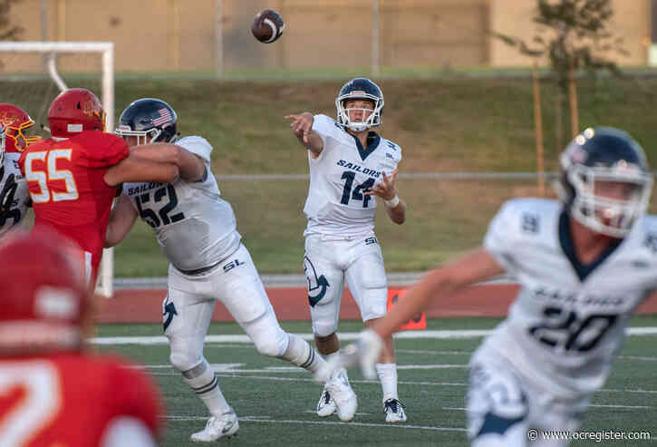 Knee injury ends football season for ex-Newport Harbor QB Cole Lavin
