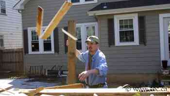 New home prices see biggest monthly jump in 3 years as lumber prices soar