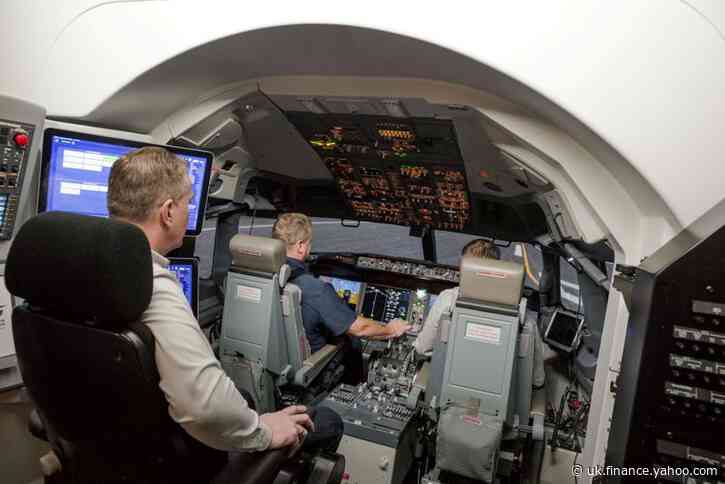 Pilots' unions urge U.S. regulator to improve cockpit procedures for Boeing 737 MAX