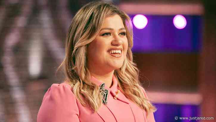 Kelly Clarkson Addresses Her Divorce During Her Talk Show's Season Premiere