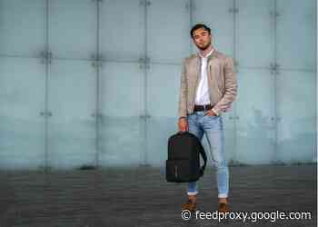XD Design Flex foldable trolley case and rucksack