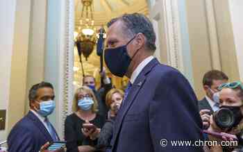 Romney OKs voting on court nominee, all but assures approval