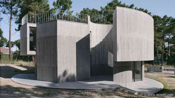 Double O Studio tops trefoil-shaped concrete house with rooftop pool