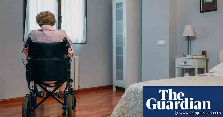 Covid ban on care home visitors risks premature deaths, experts warn