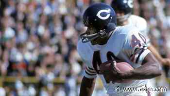 NFL mourns death of Hall of Famer, Chicago Bears legend Gale Sayers on social media