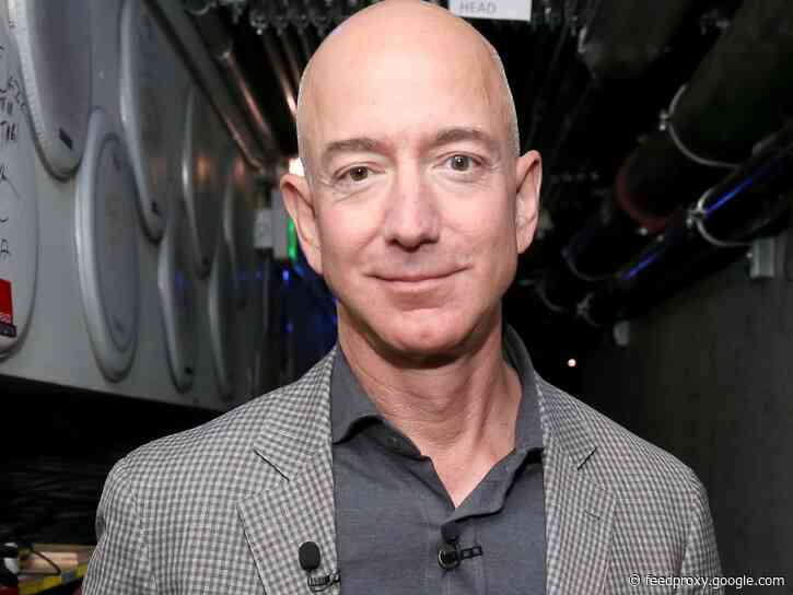 A definitive list of the 12 richest tech billionaires in the world, who have a collective net worth of more than $990 billion