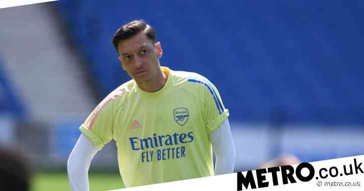 Mikel Arteta explains why he is not picking Mesut Ozil