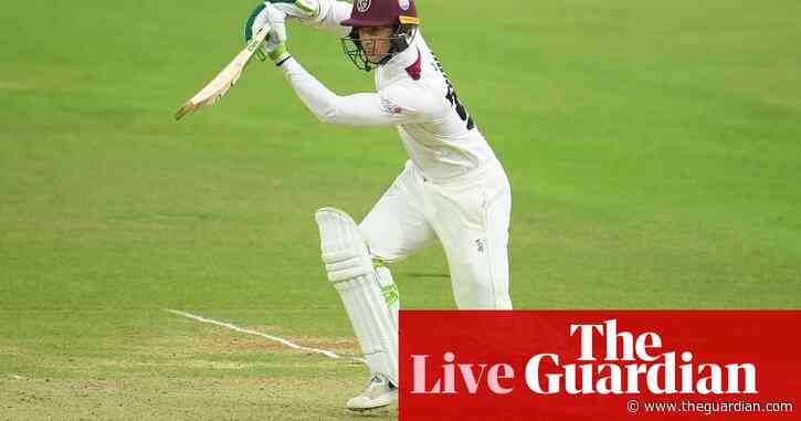 Somerset v Essex: Bob Willis Trophy final, day two – live!
