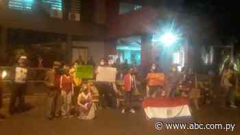 Exigen destitución de Quiñónez por “secretaria” de HC y nueva “Pastor Coronel” - Nacionales - ABC Color