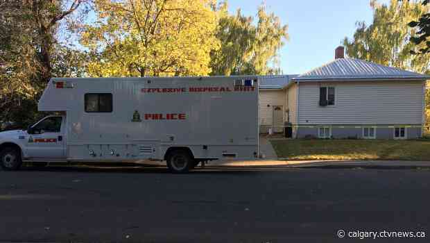 Several suspicious packages removed from Lethbridge, Alta. home by explosives disposal unit