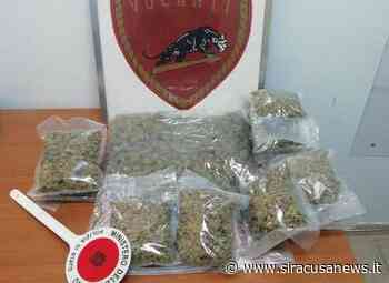 Siracusa, due chili di "erba" nascosti nel vano della ruota di scorta: un arresto - Siracusa News