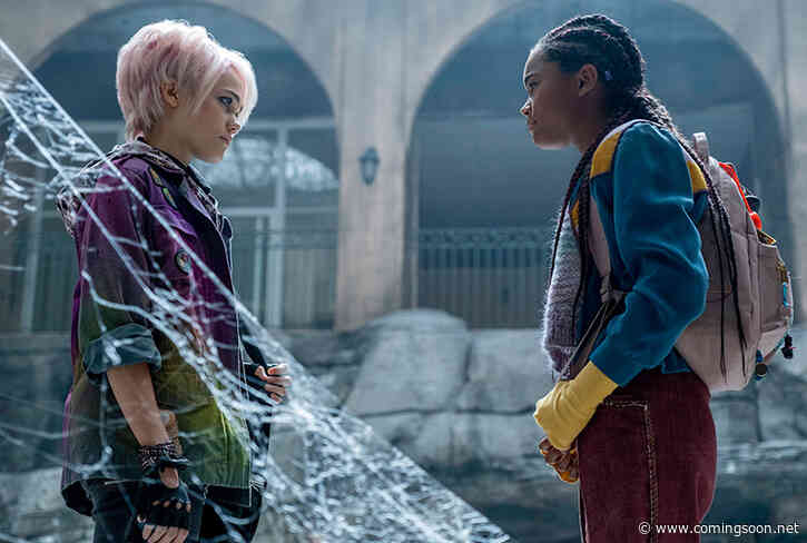 Netflix’s A Babysitter’s Guide to Monster Hunting Trailer Released