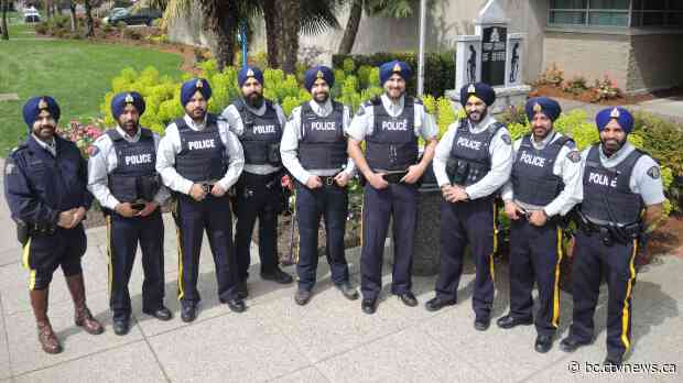 Feds step in as B.C. Mounties allege beard discrimination during COVID-19 pandemic
