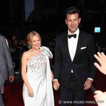 Kylie Minogue credits boyfriend for 'holding me in a way that no one else can'