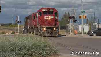 Saskatoon mayoral candidates weigh in on rail line relocation