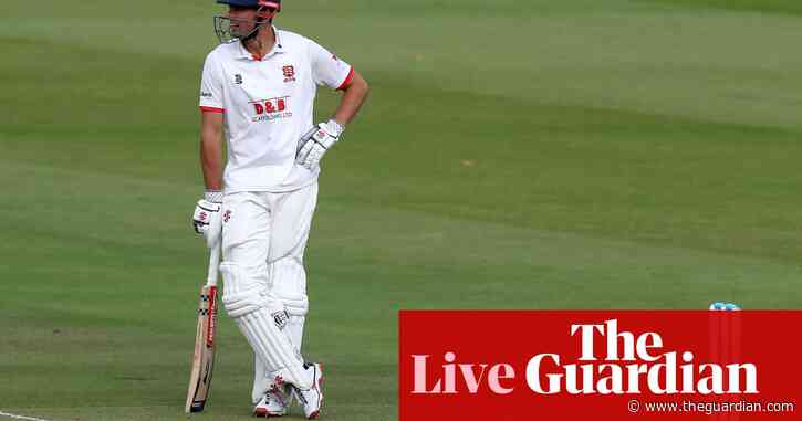Somerset v Essex: Bob Willis Trophy final, day four – live!