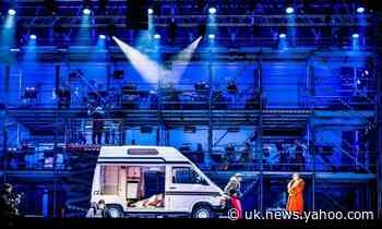 ENO&#39;s drive-in La bohème review – honk your horn for Mimi and Rodolfo
