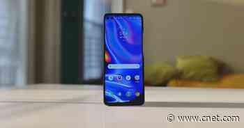Motorola One 5G review: Incredible value with Frankensteined features     - CNET