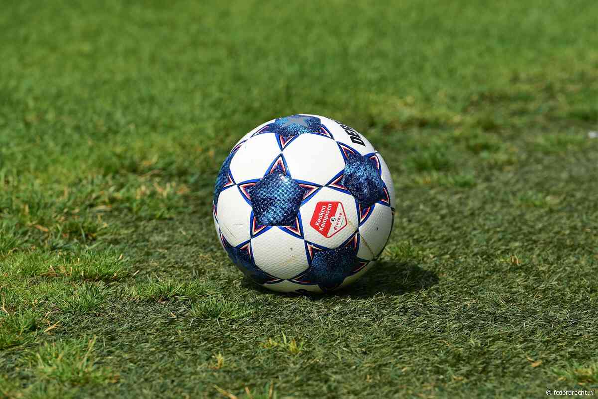 Voetbalbranche verrast over laatste waarschuwing minister Van Ark (Medische Zorg en Sport)