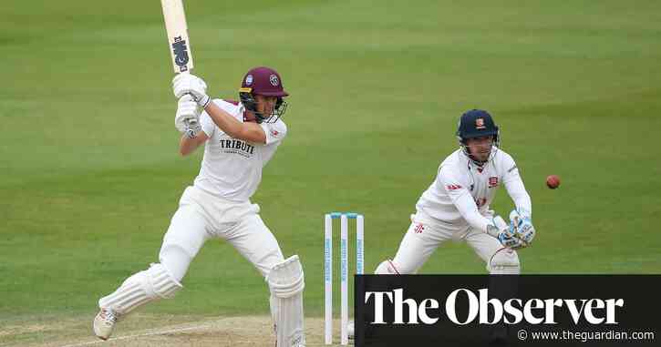 Tom Lammonby century gives Somerset a chance on final day