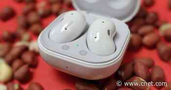 Save $35 on Samsung's kidney bean-shaped Galaxy Bud Live true wireless earbuds     - CNET